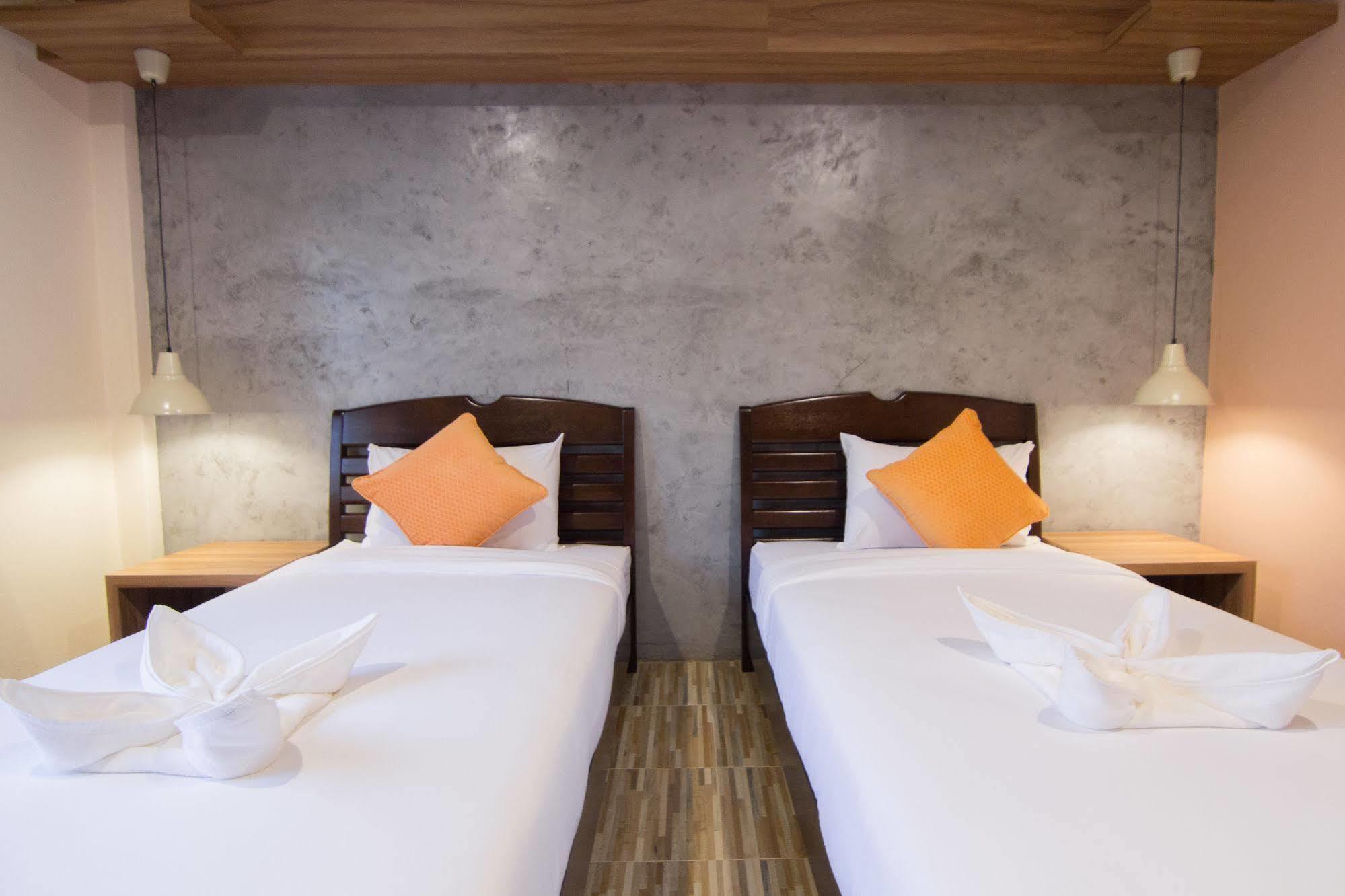 Oyo 1118 K L Boutique Hotel Krabi Bagian luar foto