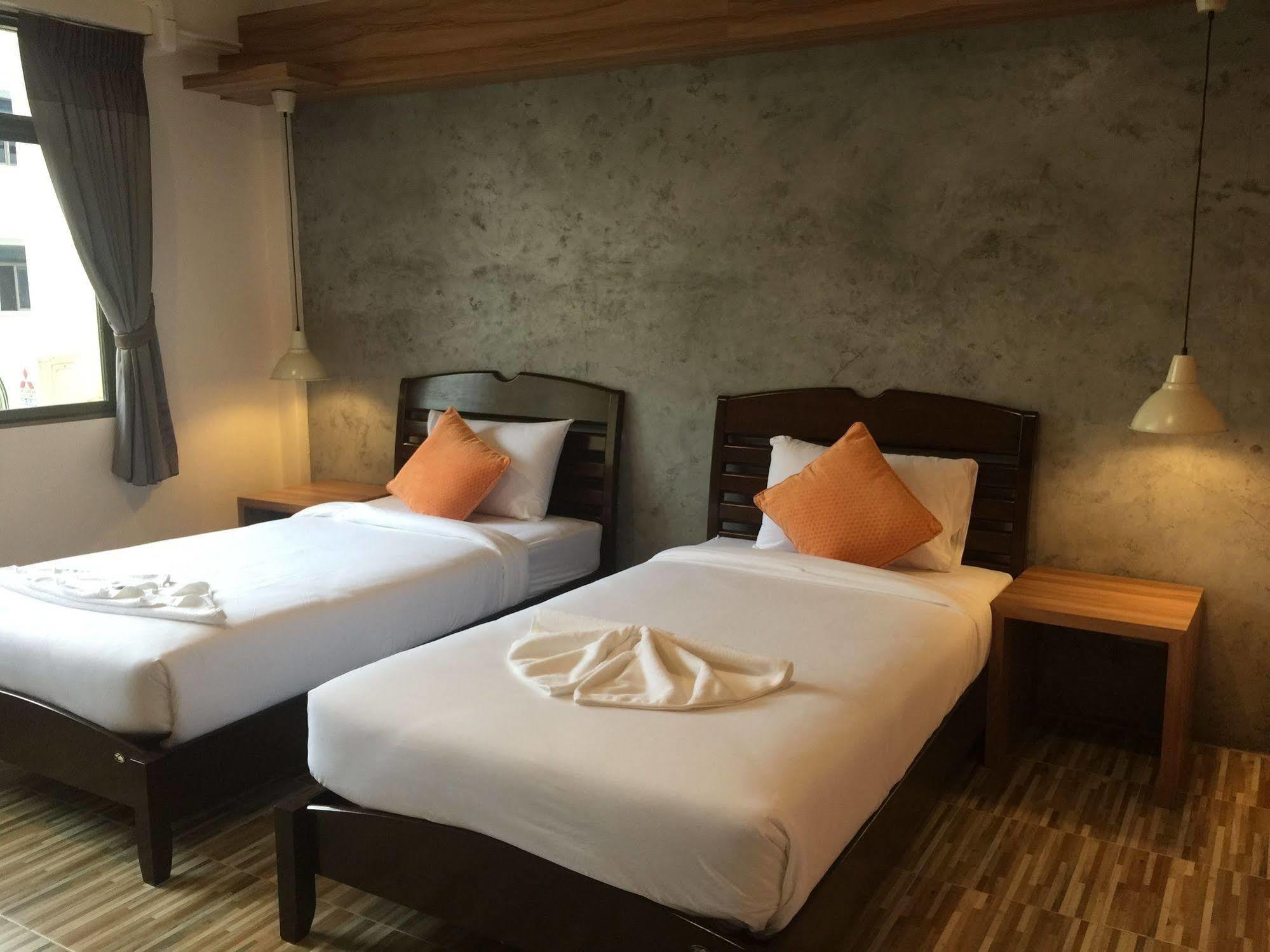 Oyo 1118 K L Boutique Hotel Krabi Bagian luar foto